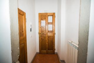 Roomy and elegant apartment by Piazza Pitti - 2