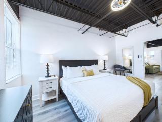 Modern Loft w Launch Views Near Beach -Unit 208 - Cap Carnaveral - 2