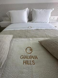 Gialova Hills 8 - 3