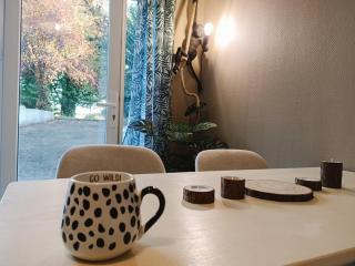 Appartement Jungle Cosy - Bureau & Fibre - Proche Futuroscope - 3
