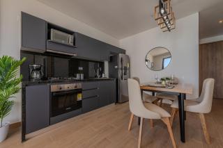 Stunning Sea View and Historic Center 20th FL/ 2BR - 4