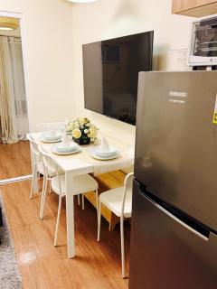 The Camden Place Aesthetic Elegant Condo Unit 15 - 3