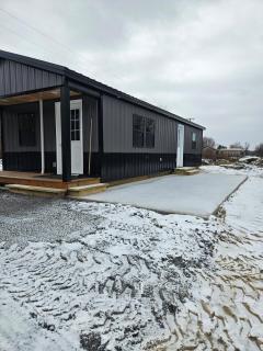 Rocky Retreat on a brook - 0