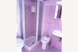 Bright studio apartment-Beahost - 1