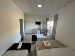 Hospedagem Casa Branca Localizada em um bairro nobre de Capitólio, Escarpas do Lago - 8