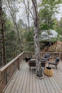 Elegance by the Falls: Stylish Dome Family Escape in Cherry Log, GA - 3