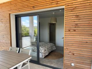 Au Pied du Pic Saint Loup - 1