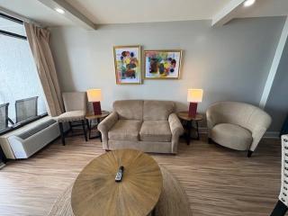 Chic Oceanfront Retreat with Fireplace-Steps from the Beach- Landmark 1036 - 5