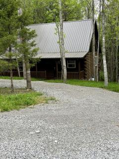 Incredible Cabin with Fireplace and Hot-tub in Campbellsville, Kentucky - 7