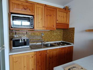 Studio confortable plein sud, parking, proche pistes et commerces - FR-1-445-181 - 5