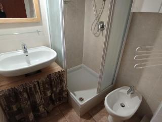 Studio confortable plein sud, parking, proche pistes et commerces - FR-1-445-181 - 1