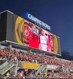 LuXury Stay | Pool + Gym + Fast Wi-fi - 2