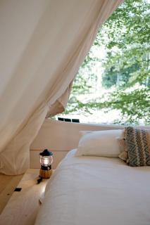 Amazing Safari Tent Close to Lake in North Woodstock, New Hampshire - 8