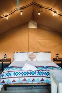Outstanding Safari Tent with Fire Pit and Nice Sights in North Woodstock, New Hampshire - 9