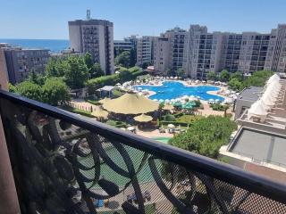 Royal Beach hotel Apartment Pool Sea B - 9