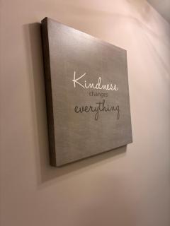 Mo's Haven - Stylish 1 bedroom Apartment - 3