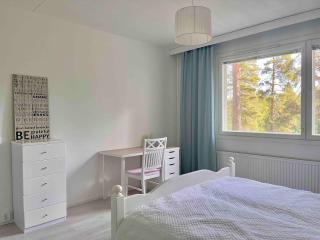 Next to a ski trail & free parking - 2