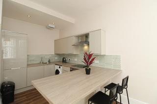 Glasgow South Apartment - 3