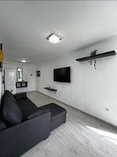 Beach life only 5 minutes away and Heated pool - 1