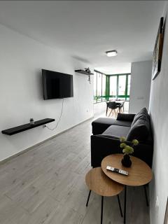 Beach life only 5 minutes away and Heated pool - 3