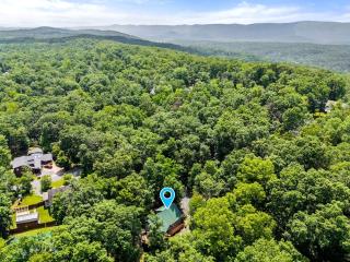 Rustic A-Frame Chalet with Hot Tub & Scenic Views in Mount Jackson, Virginia - 5