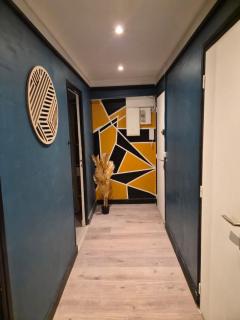 3 bedroom apartment 1 m from RER D, Parking, Wi-Fi, gym - 8