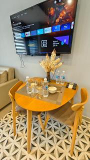 Jessie apartment free pool - rivergate - 5