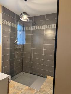 Petit studio attenant à la maison - 1