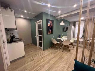 Casa Hermosa, plaza PIO XII - 0