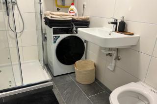 Cozy City Center Designer Apartment for 9 People - 4