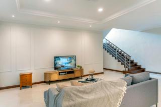 325 Ritchie by COBNB at Ampang - 1