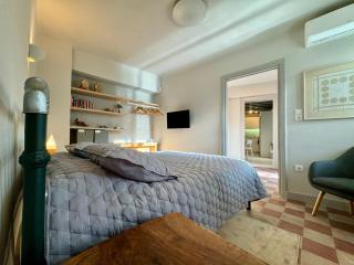 AVLI Central Athens Hideaway Walk to All Attractions - 0