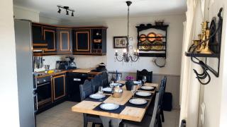 Cozy 3 Bedroom, Terrace, Pets Welcome - 6