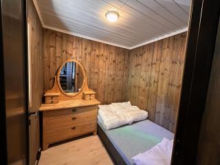 Modern Cozy Cabin Near Langsua National Park - 2