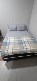 Quarto com otima localização - 2