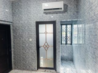 Plaza Room Guest House - 9