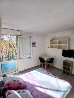 Apartment Near Center - 0