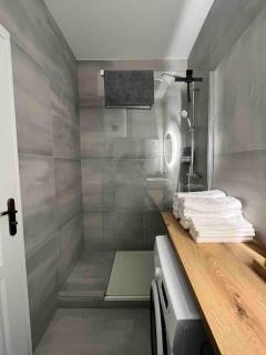 Lovely & Cosy Apartment - 5