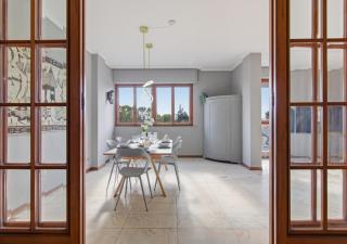 Hostly-The Pisa Walls Apartment-Near Leaning Tower - 2