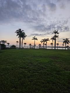 Manatee River Bungalow - 0