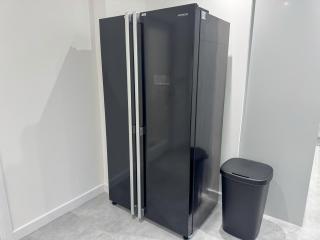 Spacious 5BR Contractor House for 10 with Parking in Bedford - 2