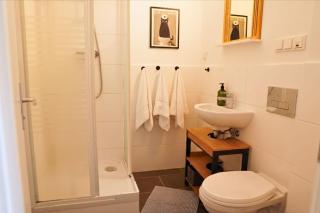 Gemütliches Apartment mit tollem Ausblick, Boxspringbetten, Parkplatz, vollausgestatteter Küche, TV, Wlan - 2