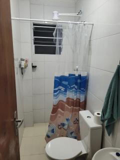 Casa confortável 3 min praia com wifi, churrasqueira e rede de descanso - 2