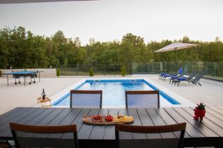Holiday Home Oasis for You with Heated Pool - 6