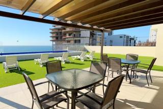 Beautiful apartment steps from the beach - 2