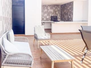 Beautiful apartment 3 blocks from the beach - 8