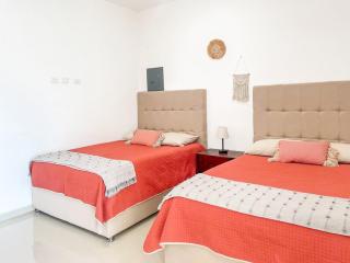 Beautiful apartment 3 blocks from the beach - 4