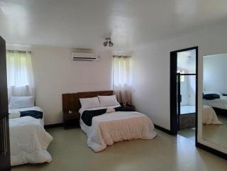 Sitio Vovô Flavio com Cachoeira e Playground - 4