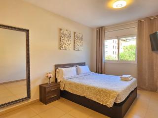 Comfortable apartment with a swimming pool, 250m to the sea. - 9