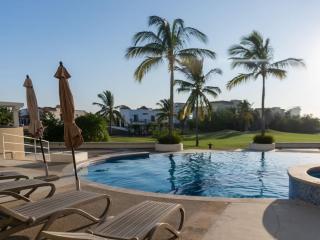 Golf Course View Apartment in Mazatlan - 2